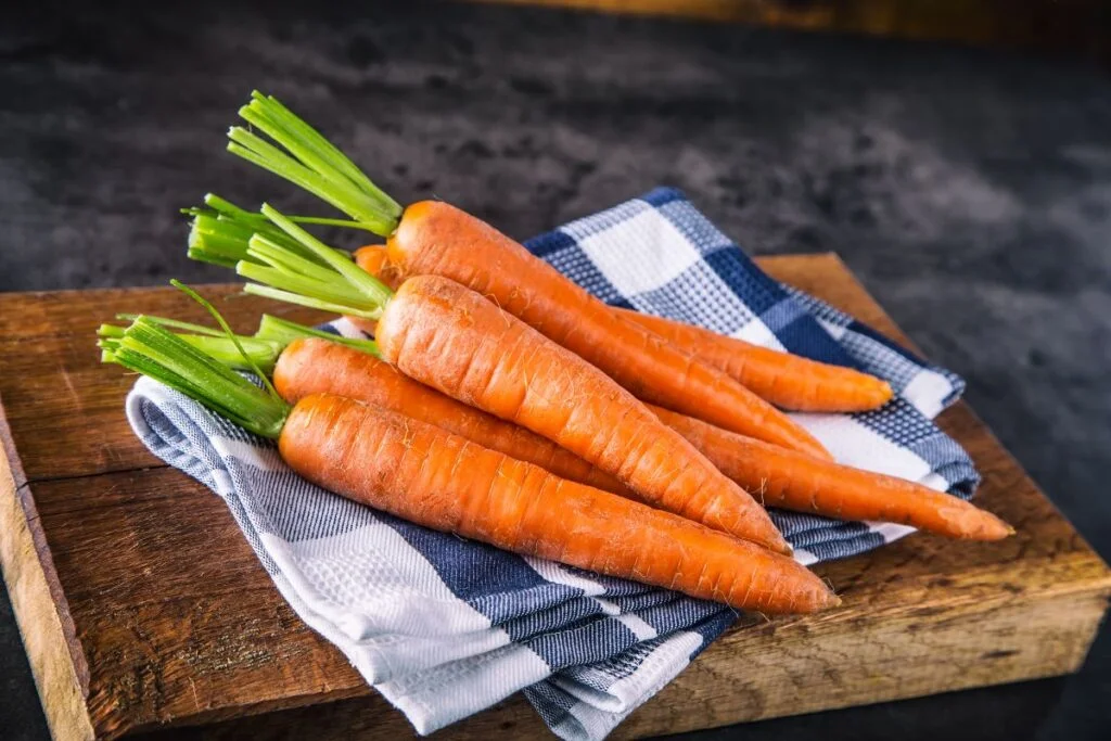 Choosing Fresh Carrots: